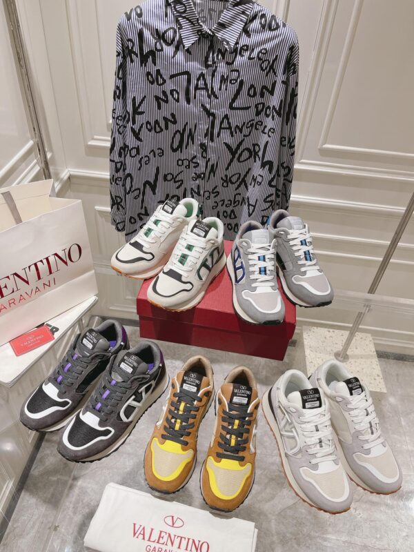 Valentino 2023 New Retro Couple Sneakers Collection