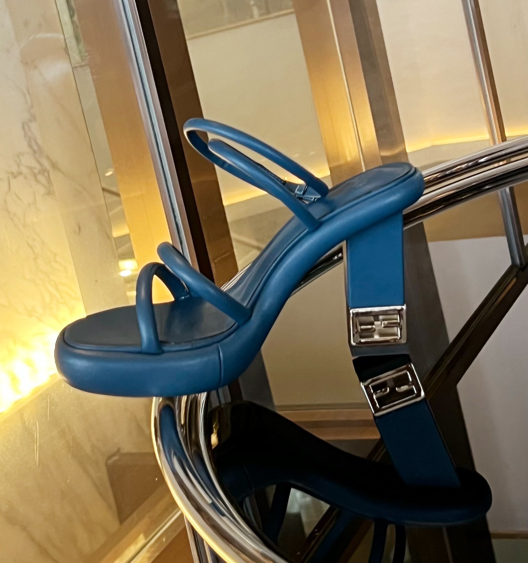 Fendi 2023 New Sandals - Image 9