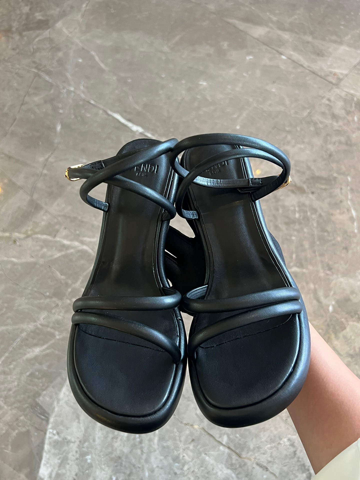 Fendi 2023 New Sandals - Image 7