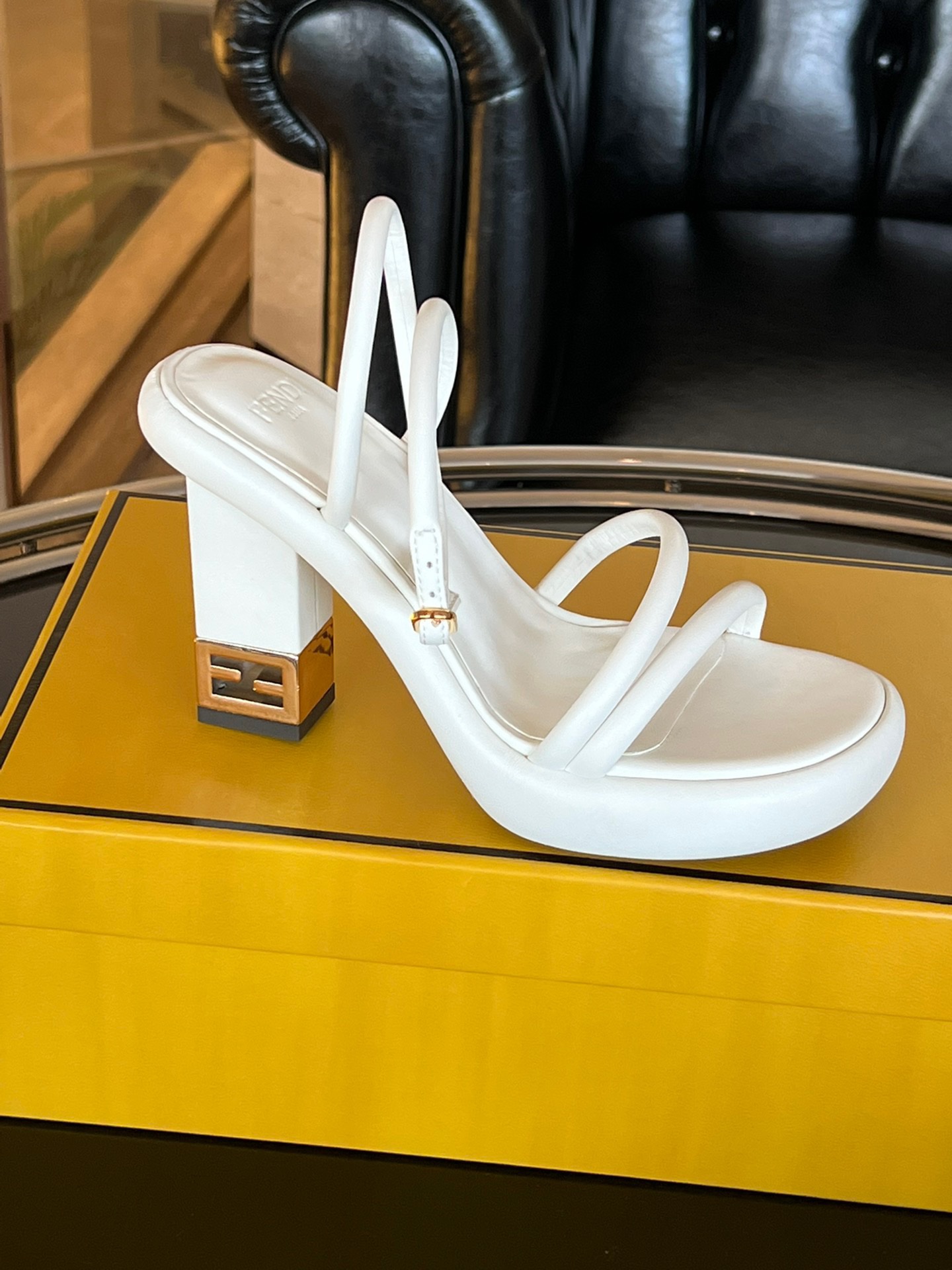 Fendi 2023 New Sandals - Image 4