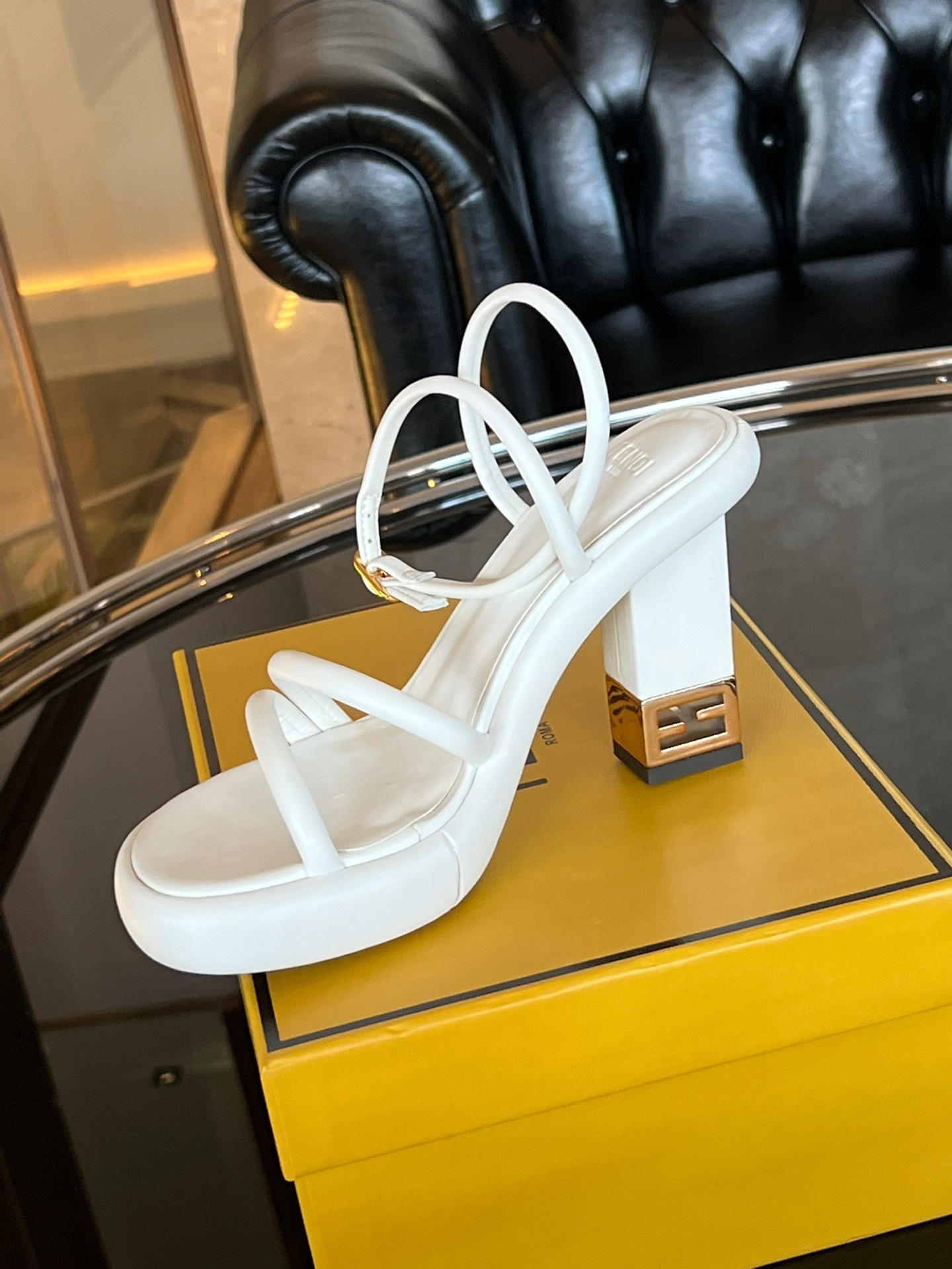 Fendi 2023 New Sandals - Image 5