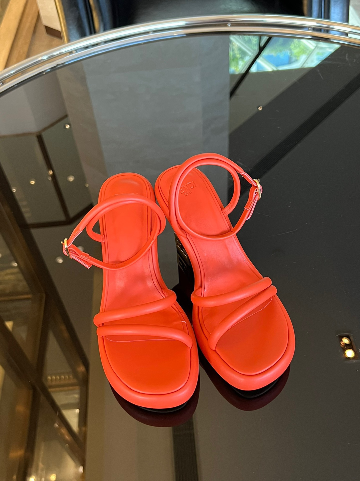 Fendi 2023 New Sandals - Image 2