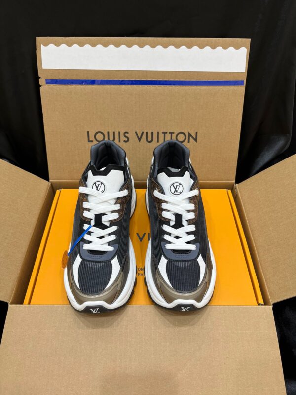 Louis Vuitton 2023 Runner Sneakers