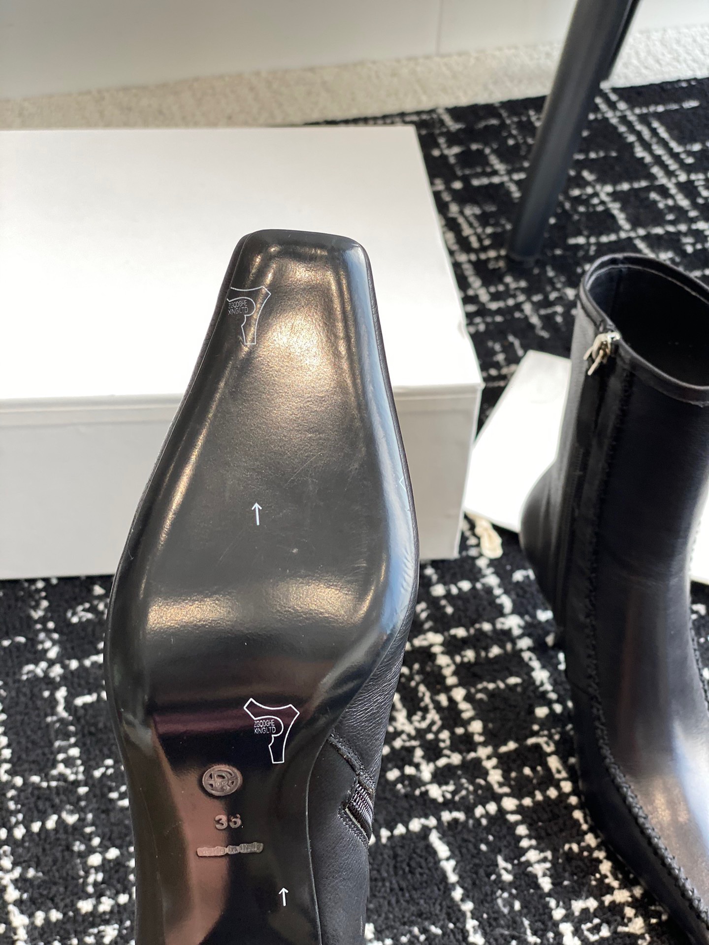 The Row 2023 New Exclusive Boots - Image 8