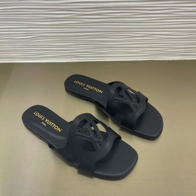 Louis Vuitton 2023 New Sandals