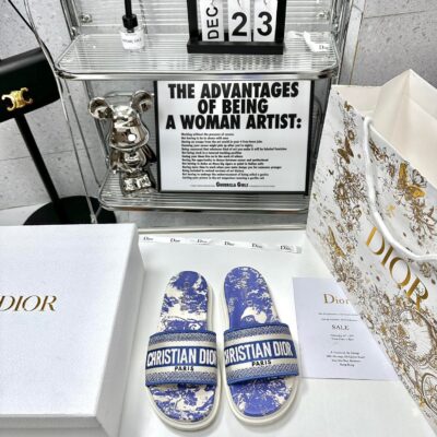 Dior 2023 Hawaiian Beach Slippers