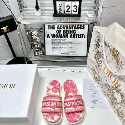 Dior 2023 Hawaiian Beach Slippers