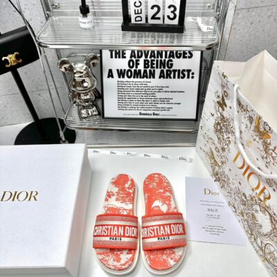 Dior 2023 Hawaiian Beach Slippers