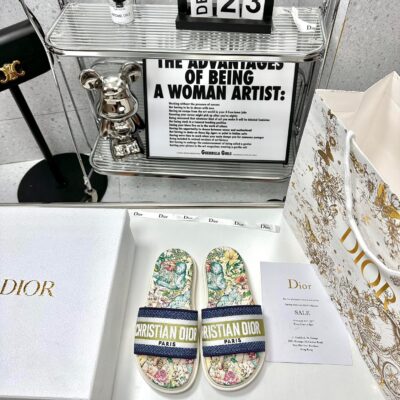 Dior 2023 Hawaiian Beach Slippers