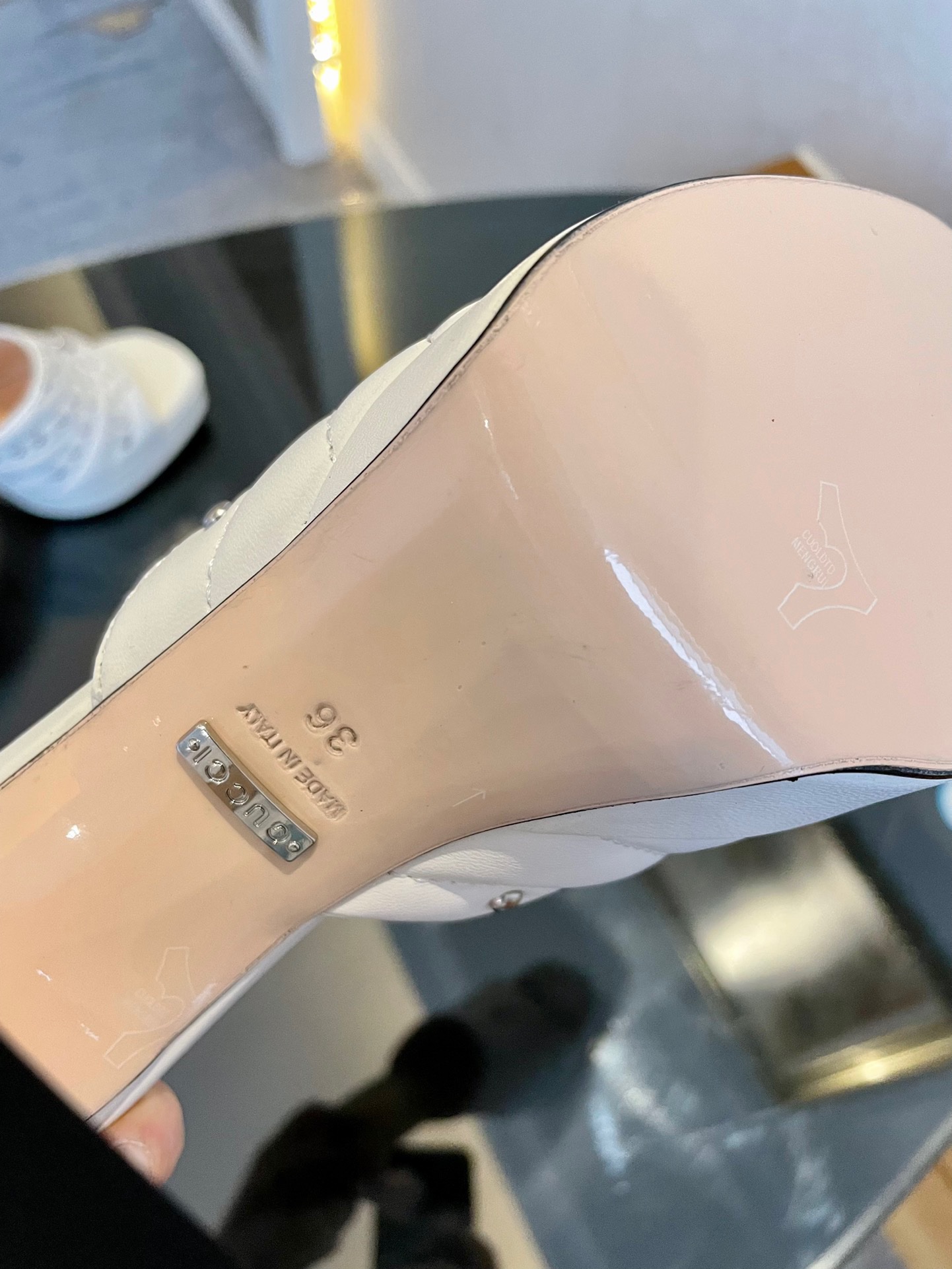 Gucci 2023 New High-heeled Sandals - Image 9