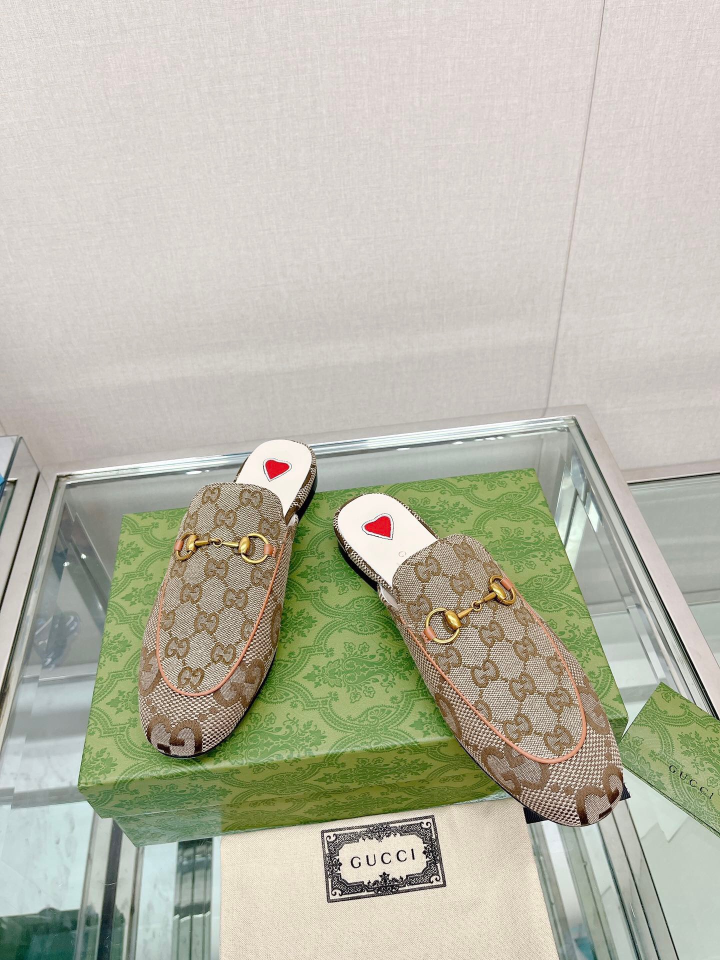 Gucci 2023 New Mules - Image 6