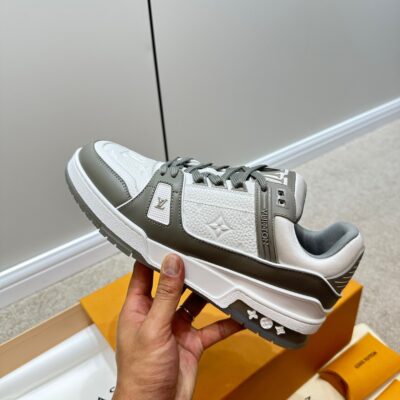 Louis Vuitton 2023 Monogram Trainers