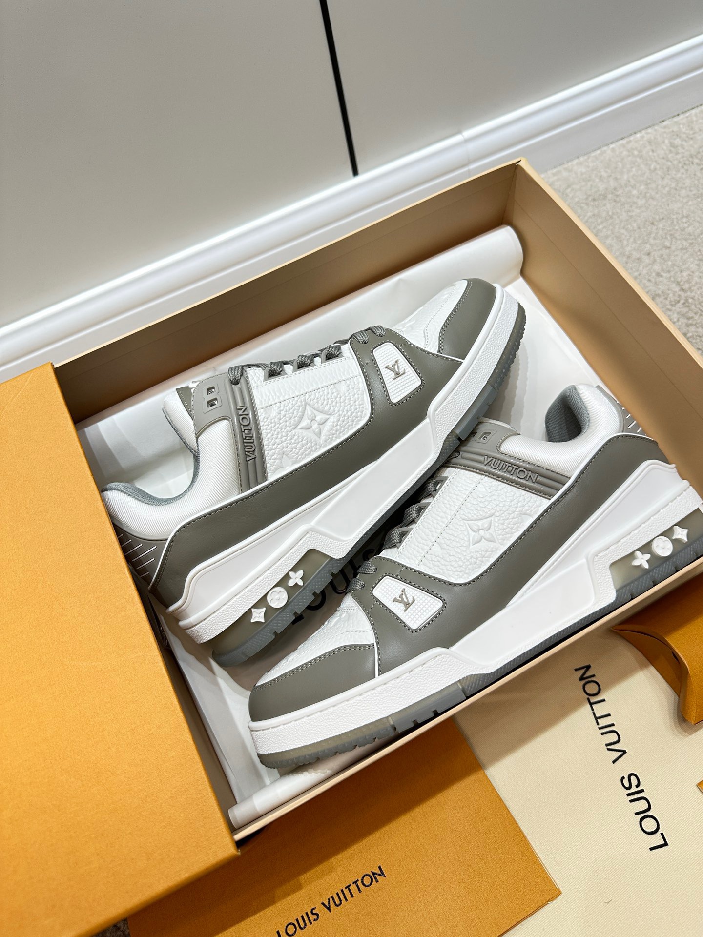 Louis Vuitton 2023 Monogram Trainers - Image 9