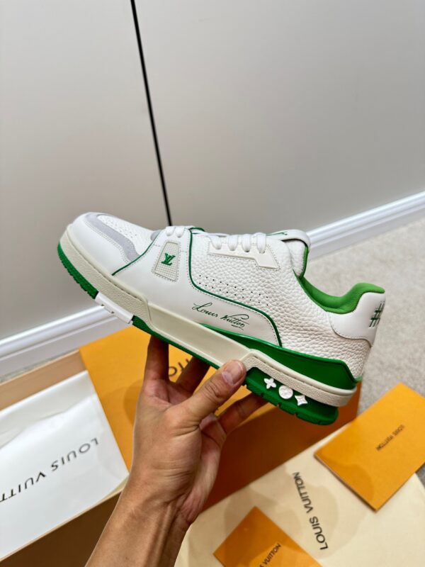 Louis Vuitton 2023 Monogram Trainers