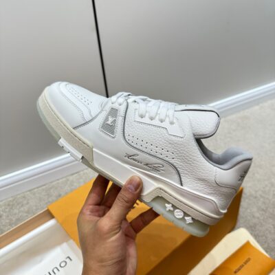 Louis Vuitton 2023 Monogram Trainers