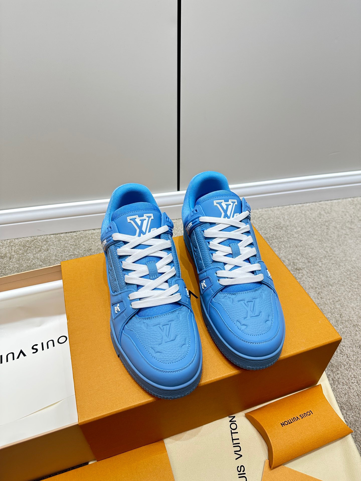 Louis Vuitton 2023 Monogram Trainers - Image 2