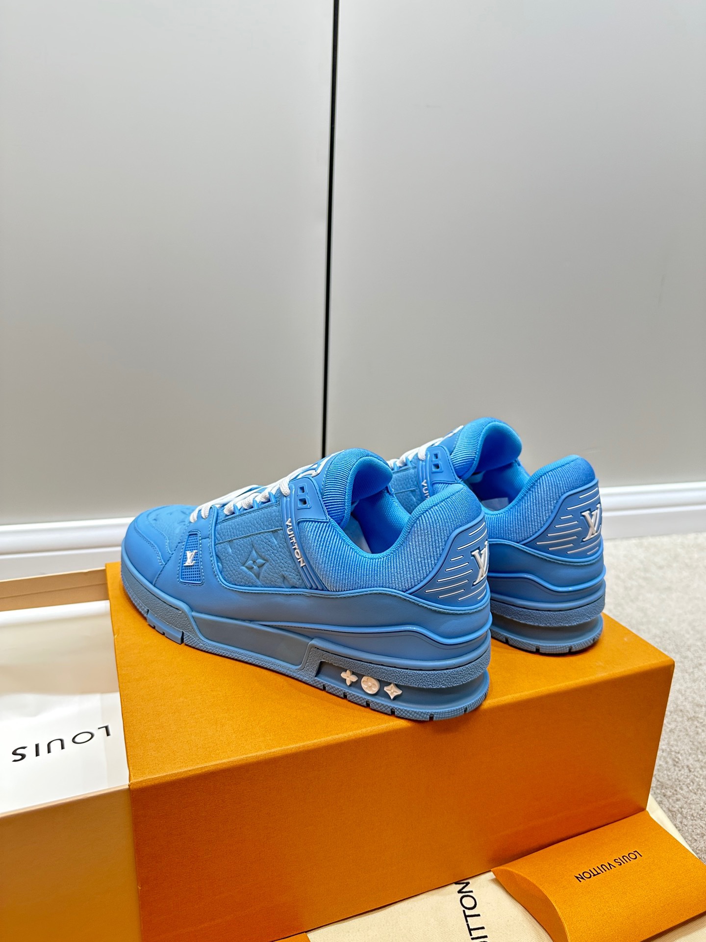 Louis Vuitton 2023 Monogram Trainers - Image 5