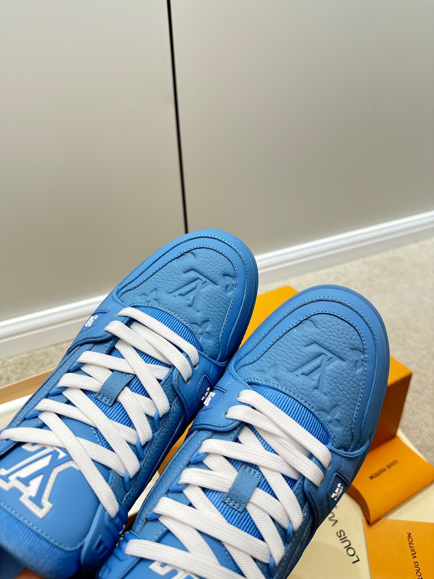 Louis Vuitton 2023 Monogram Trainers - Image 6