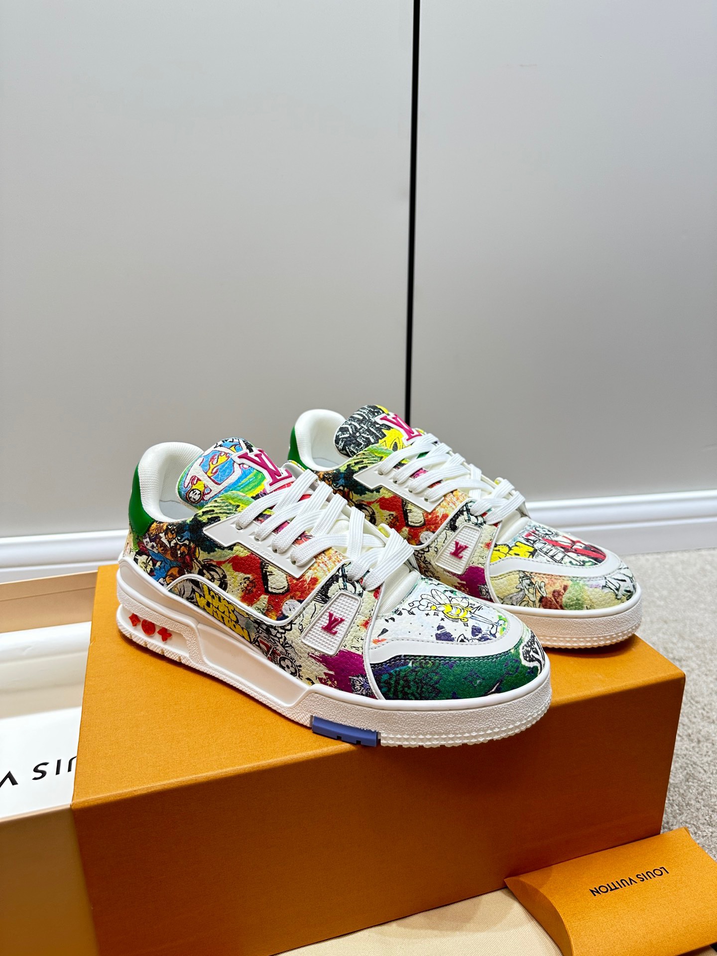 Louis Vuitton 2023 Monogram Trainers - Image 3
