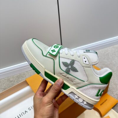 Louis Vuitton 2023 Monogram Trainers