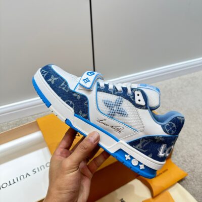 Louis Vuitton 2023 Monogram Trainers