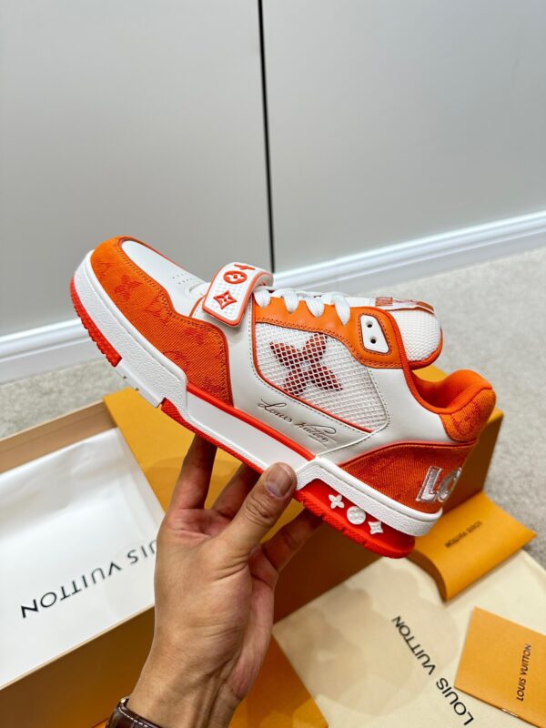 Louis Vuitton 2023 Monogram Trainers