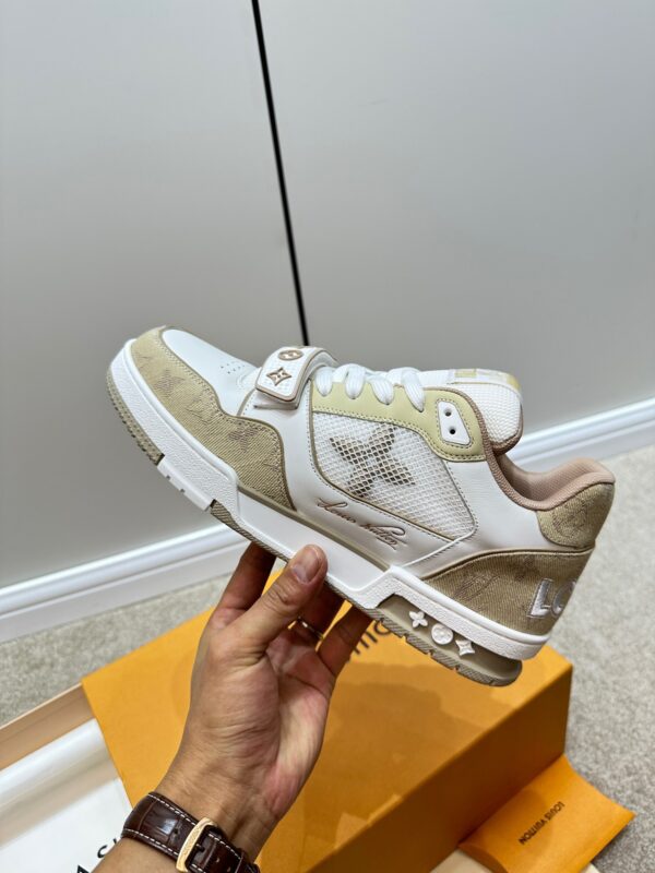 Louis Vuitton 2023 Monogram Trainers