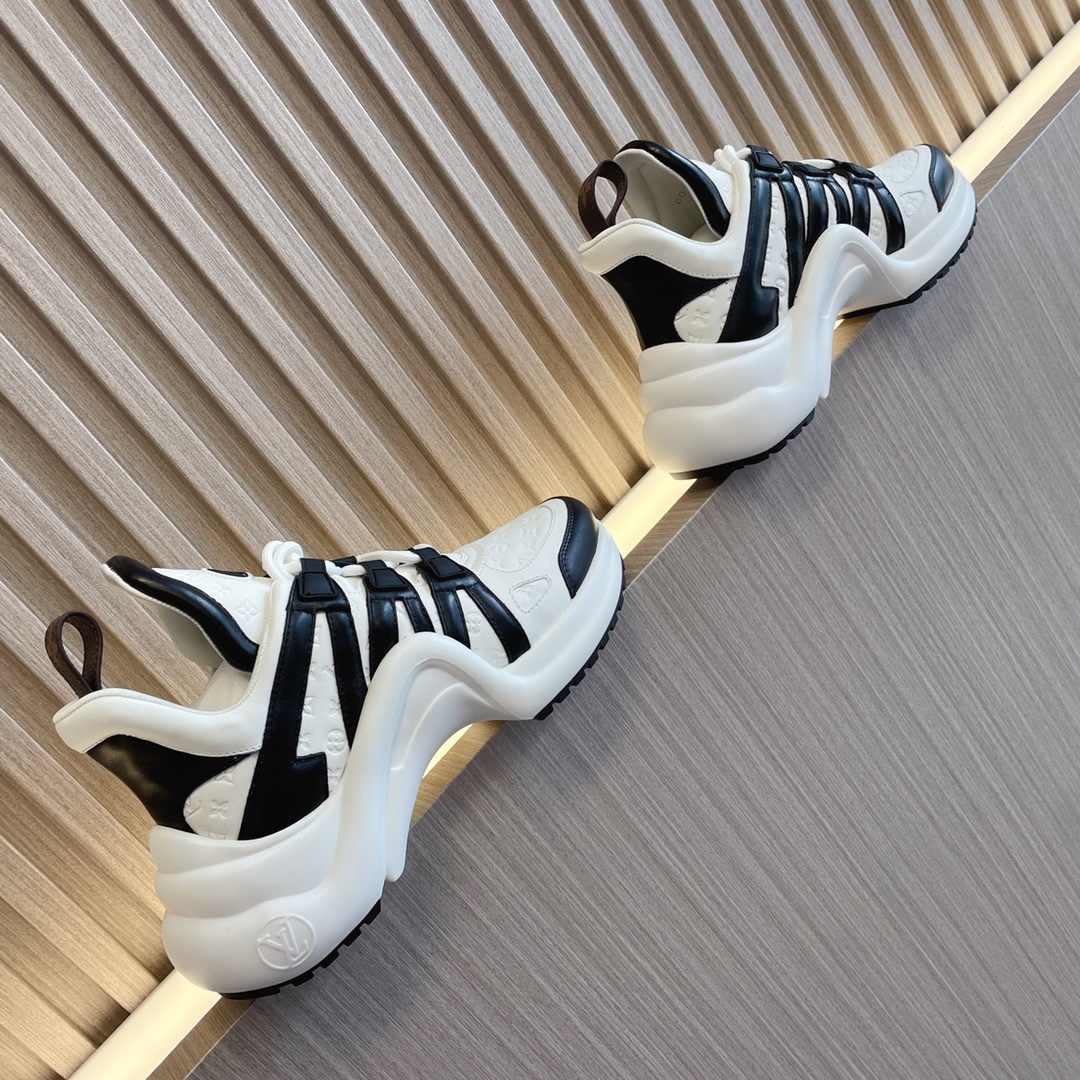 Louis Vuitton 2023 Trainers - Image 2