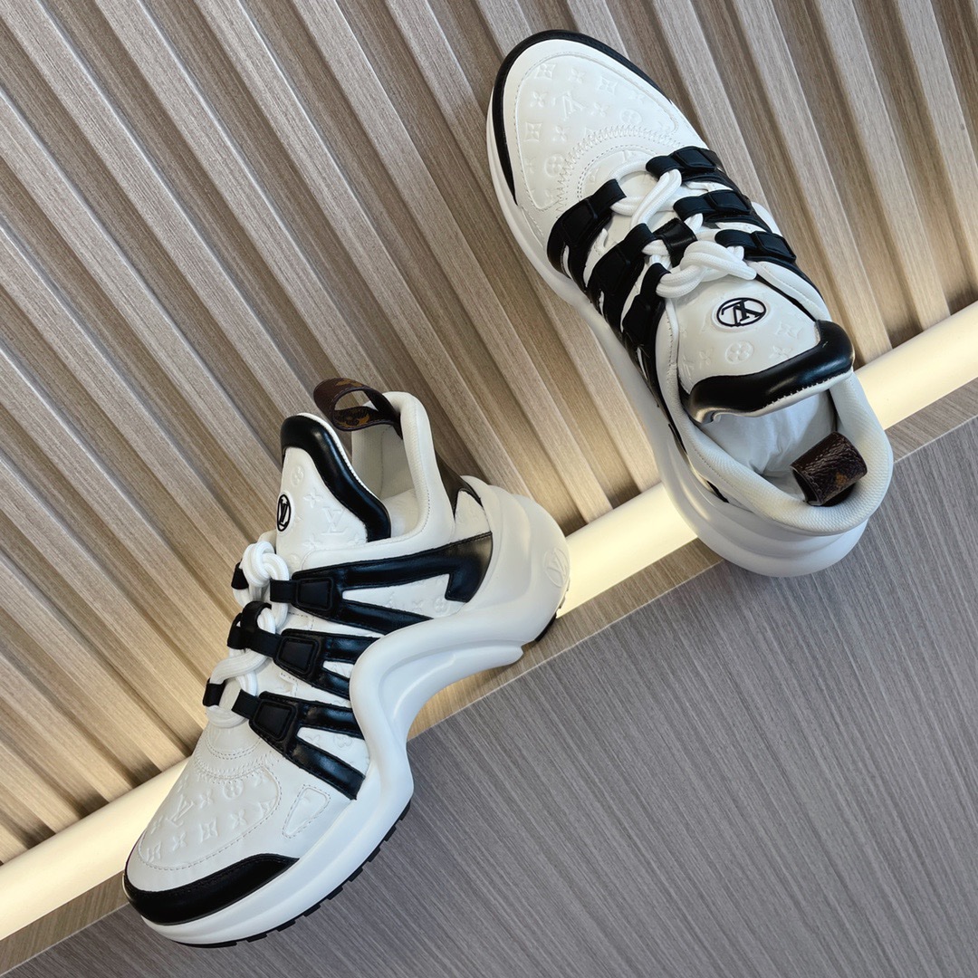 Louis Vuitton 2023 Trainers - Image 3