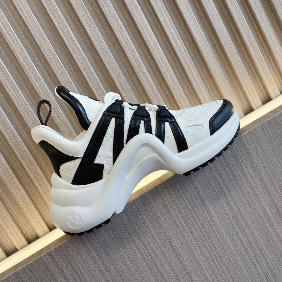 Louis Vuitton 2023 Trainers - Image 5