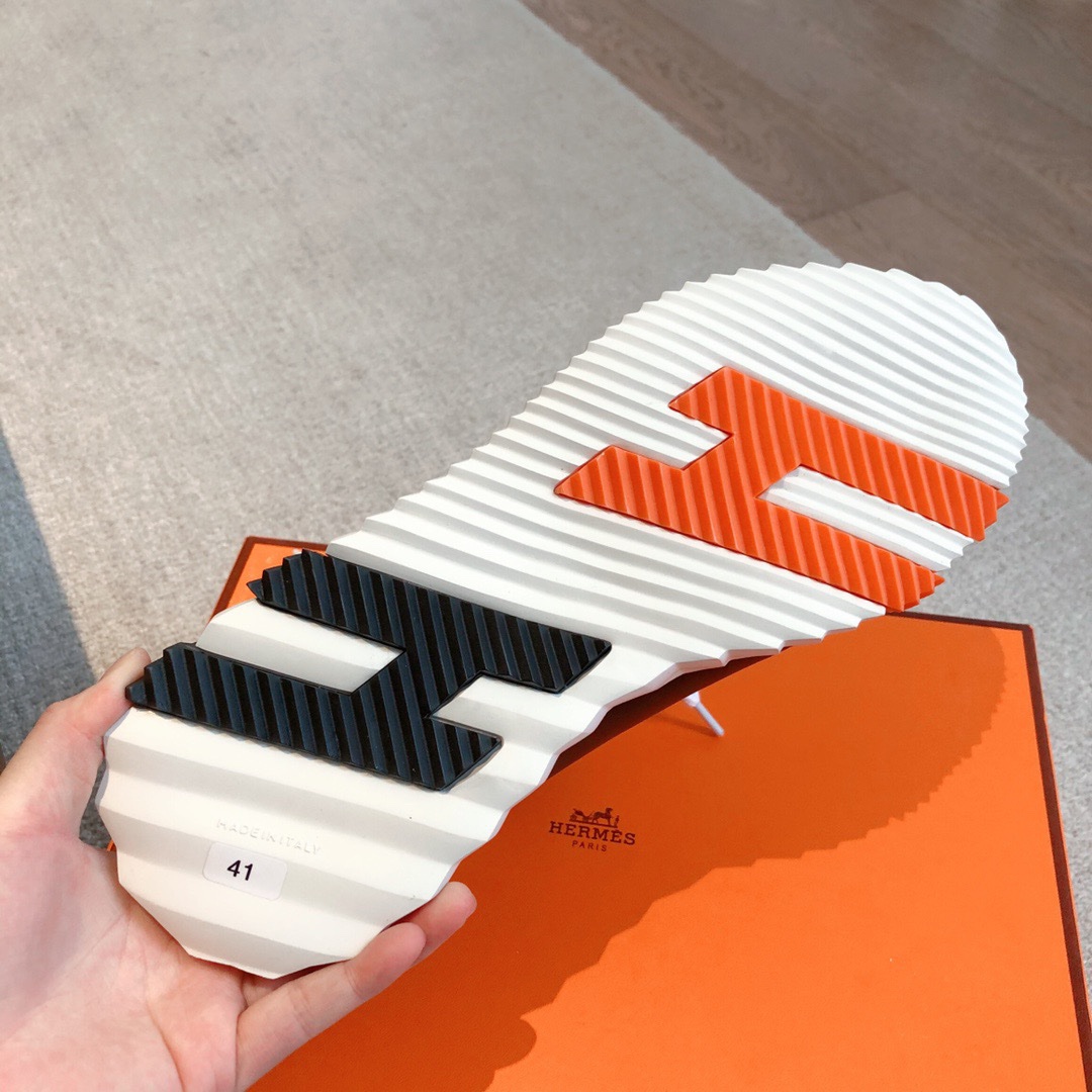 Hermes 2023 Classic Sneakers for Couples - Image 10