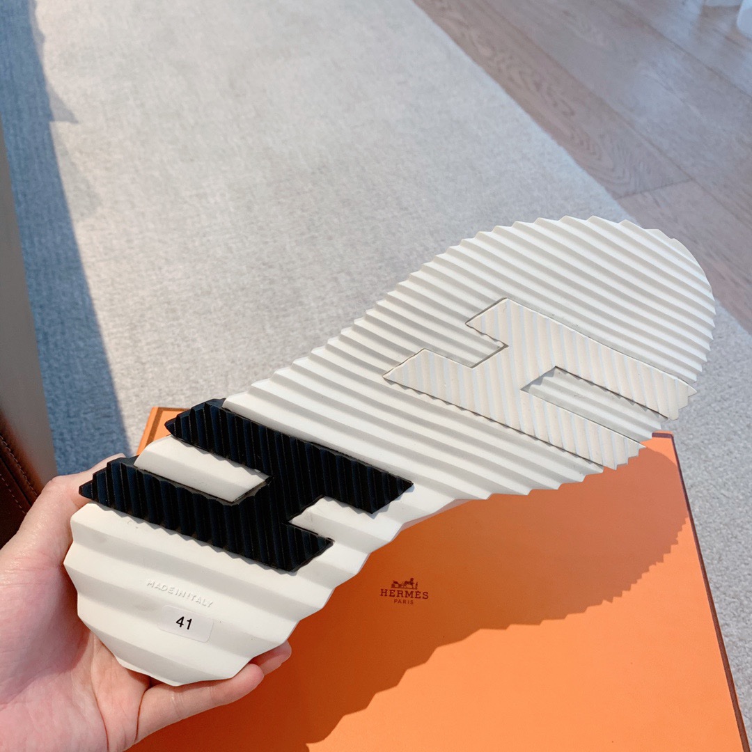 Hermes 2023 Classic Sneakers for Couples - Image 10