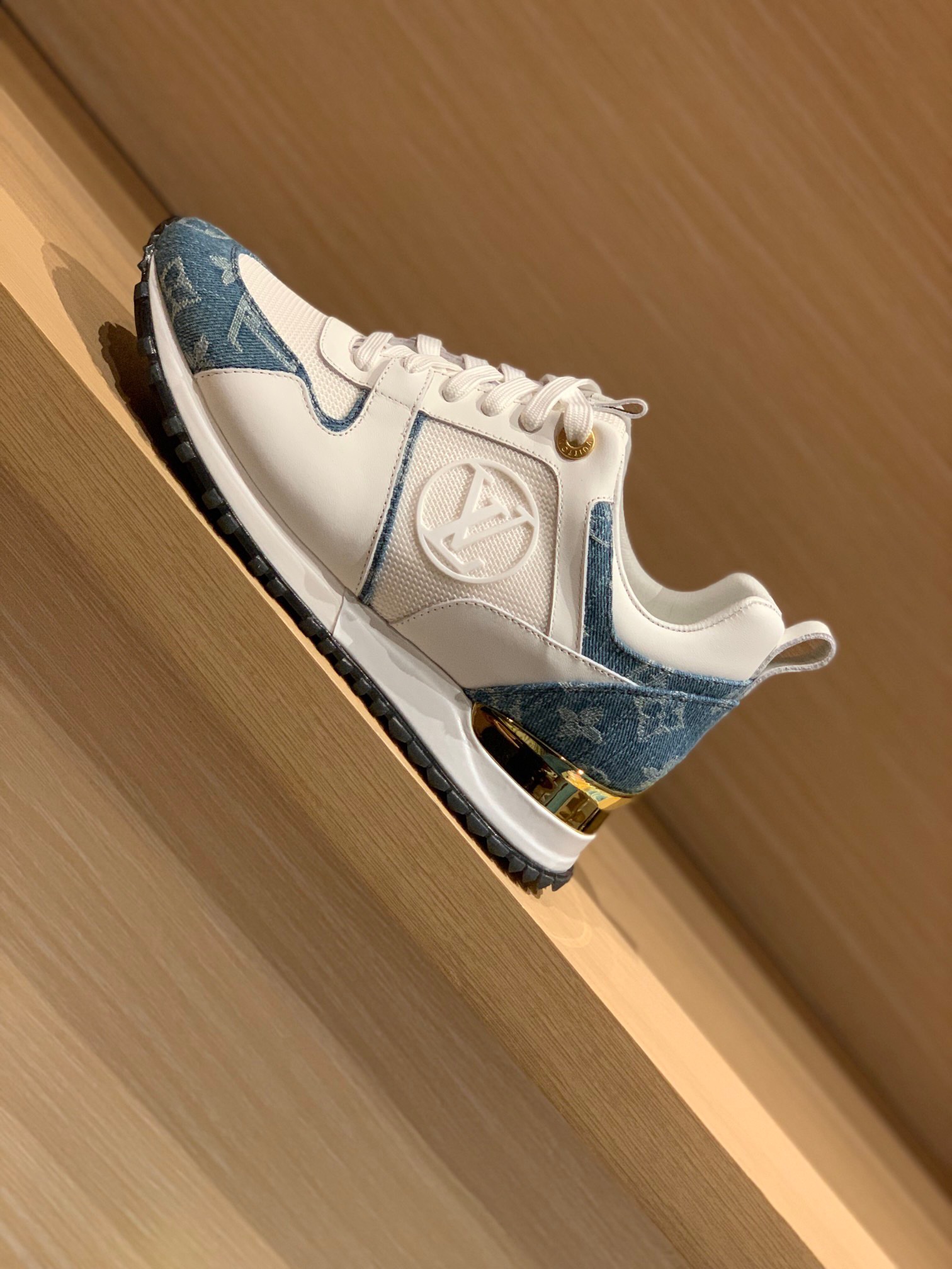 Louis Vuitton 2023 Sneakers Couple Models - Image 2