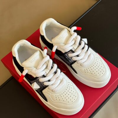 Valentino 2023 New Couple Trainers