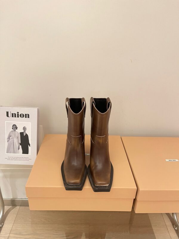 Miu Miu Square Toe Retro High-heeled Knight Boots