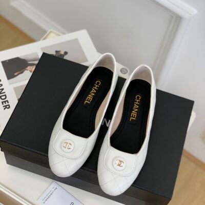 Chanel 2023 New Classic Loafers