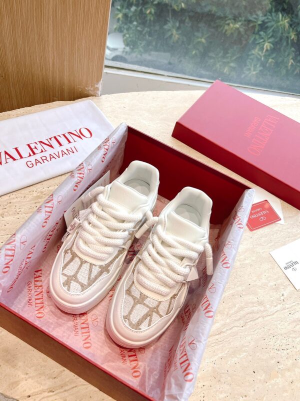Valentino One Stud XL Couples Sneakers