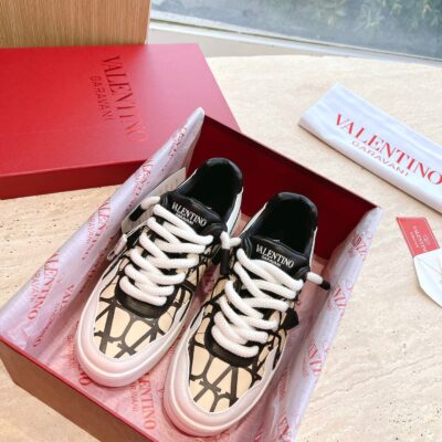Valentino One Stud XL Couples Sneakers