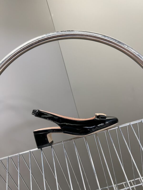 Céline 2023 New Slingback Sandals