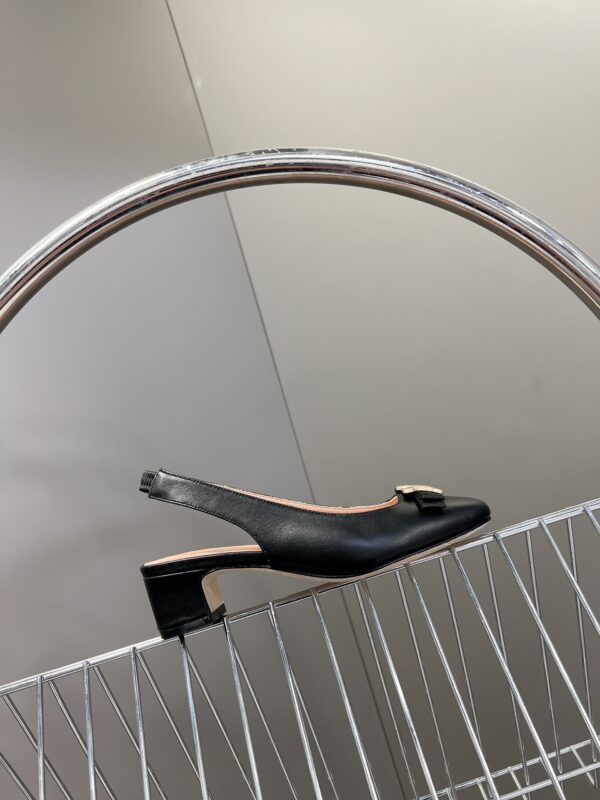 Céline 2023 New Slingback Sandals