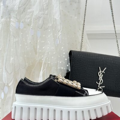 Roger Vivier Classic Square Diamond Buckle Thick Bottom Shoes