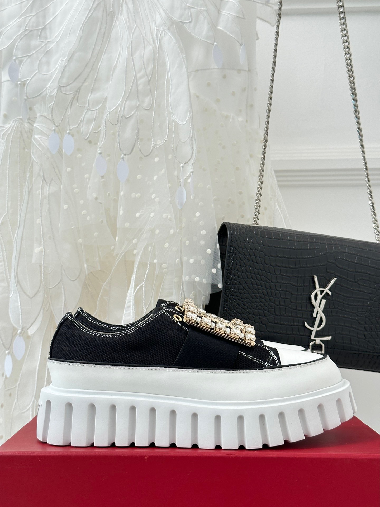 Roger Vivier Classic Square Diamond Buckle Thick Bottom Shoes