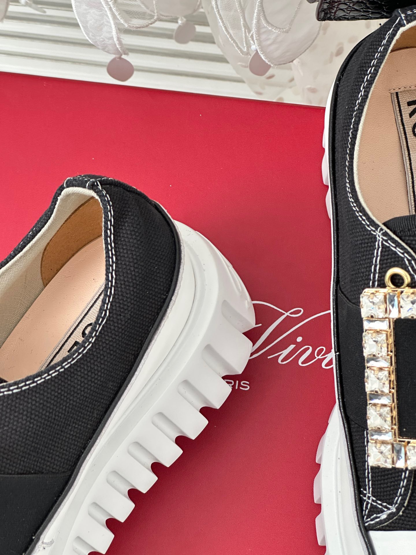 Roger Vivier Classic Square Diamond Buckle Thick Bottom Shoes - Image 6