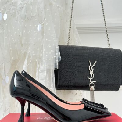 Roger Vivier Classic Square Buckle Pointed Toe High-heels