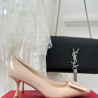 Roger Vivier Classic Square Buckle Pointed Toe High-heels