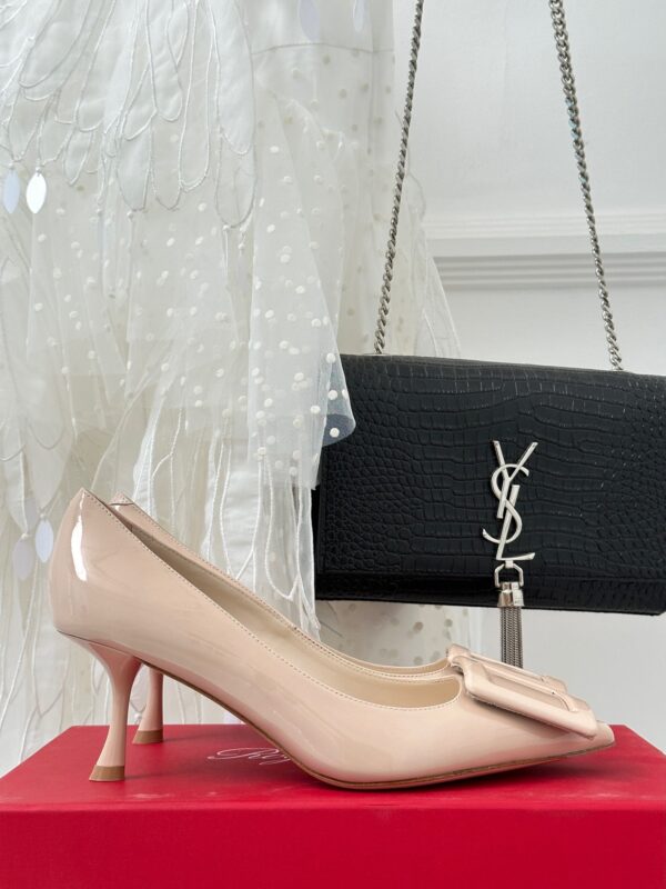 Roger Vivier Classic Square Buckle Pointed Toe High-heels