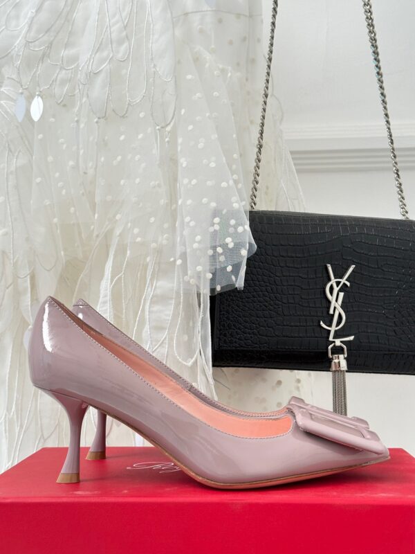 Roger Vivier Classic Square Buckle Pointed Toe High-heels