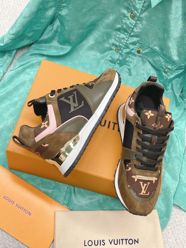 Louis Vuitton 2023 Classic Sneakers