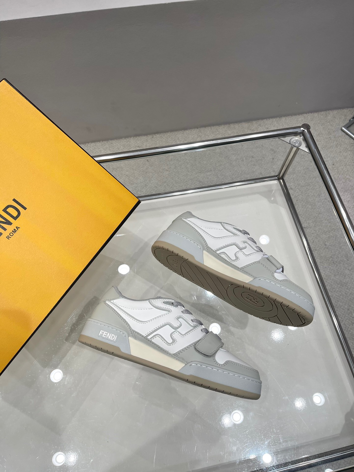 Fendi 2023 New Trainers for Couples - Image 8