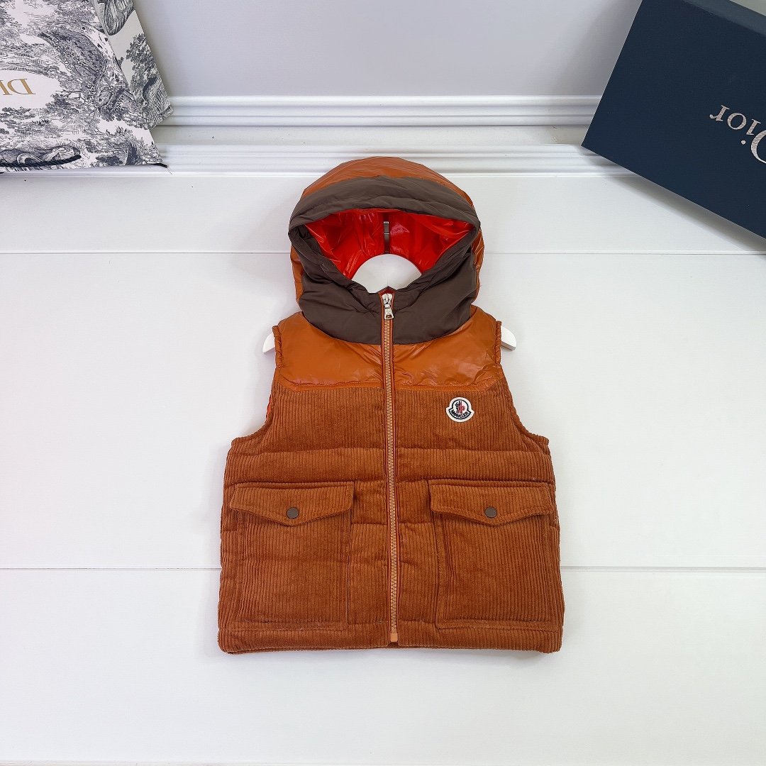 1000039028.jpg Moncler Kids Hooded Vest - Image 1